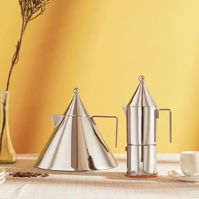regalos alessi: cafetera moka la conica