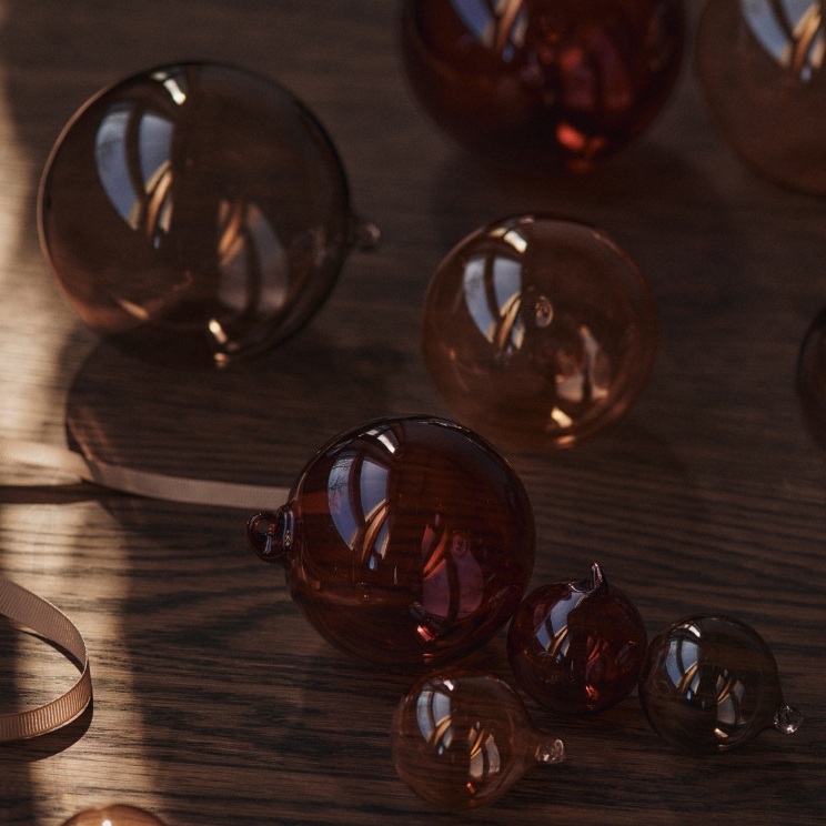 darila do 340
A: okraski znamke Ferm Living