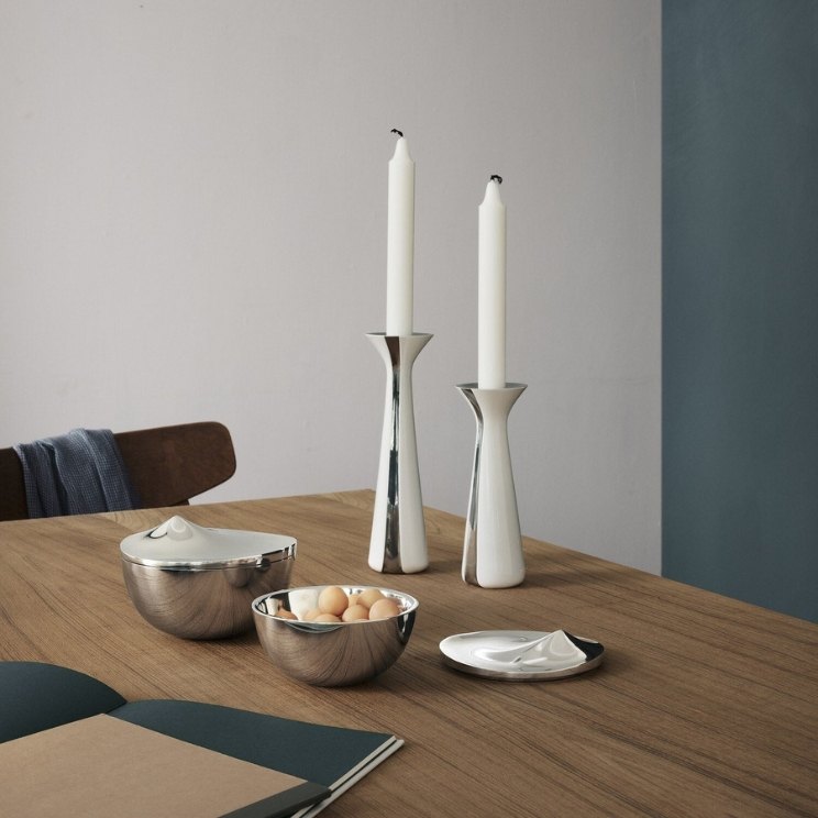 abraza el acero: candelabro Stelton