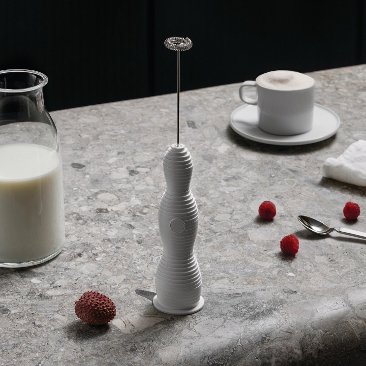 espumador de leche manual