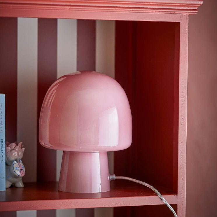 Lampe de table rose de style chubby