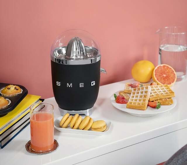 smeg cjedilo crno