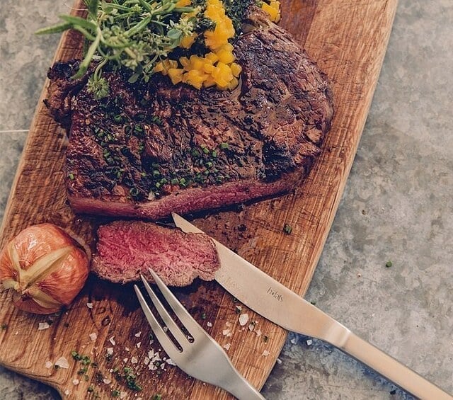 Hoefats pečeni odrezak