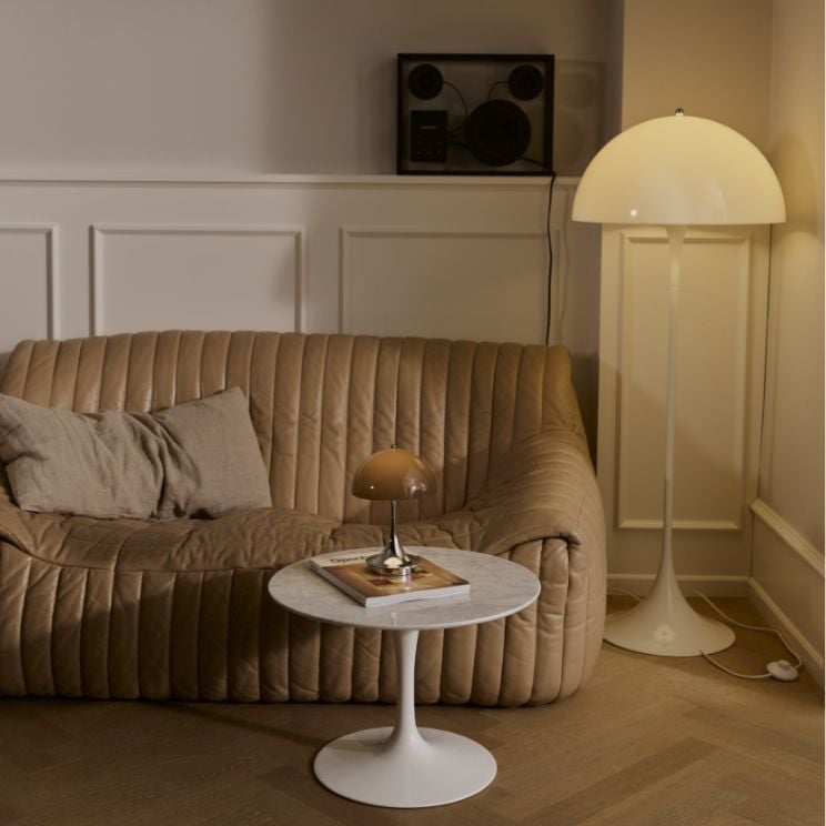 Lampe sur pied Panthella - parfaite pour le salon