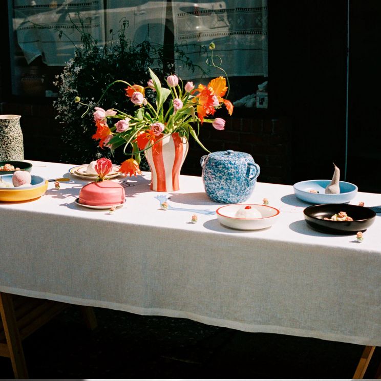 Almodovar style table