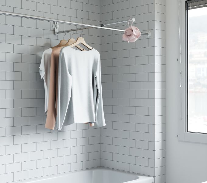 stojalo za sušenje perila za tuš