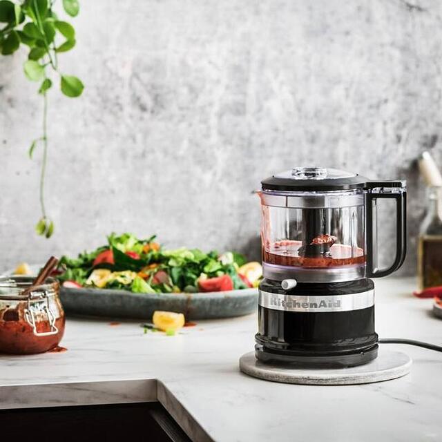 cocina navideña 2025: robot de cocina de la marca americana KitchenAid