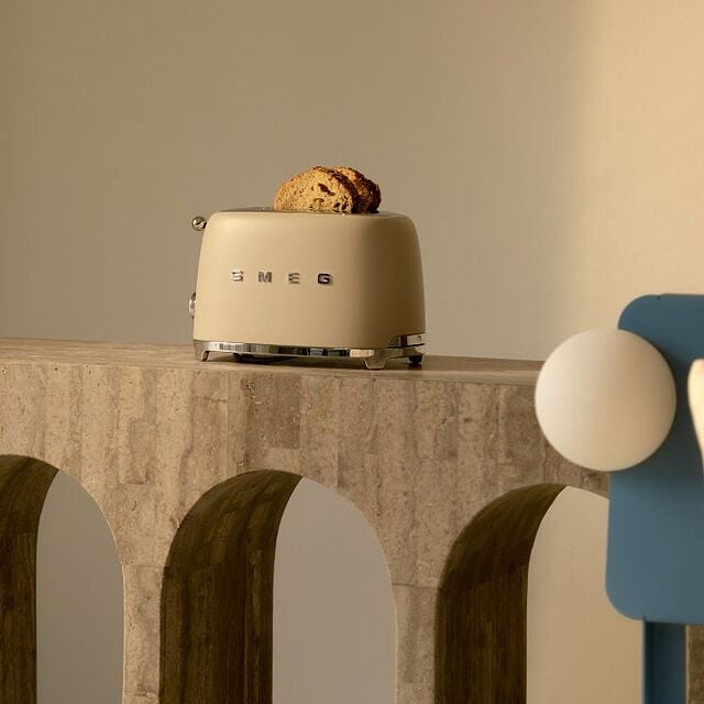 Toster Smeg Moonlight
