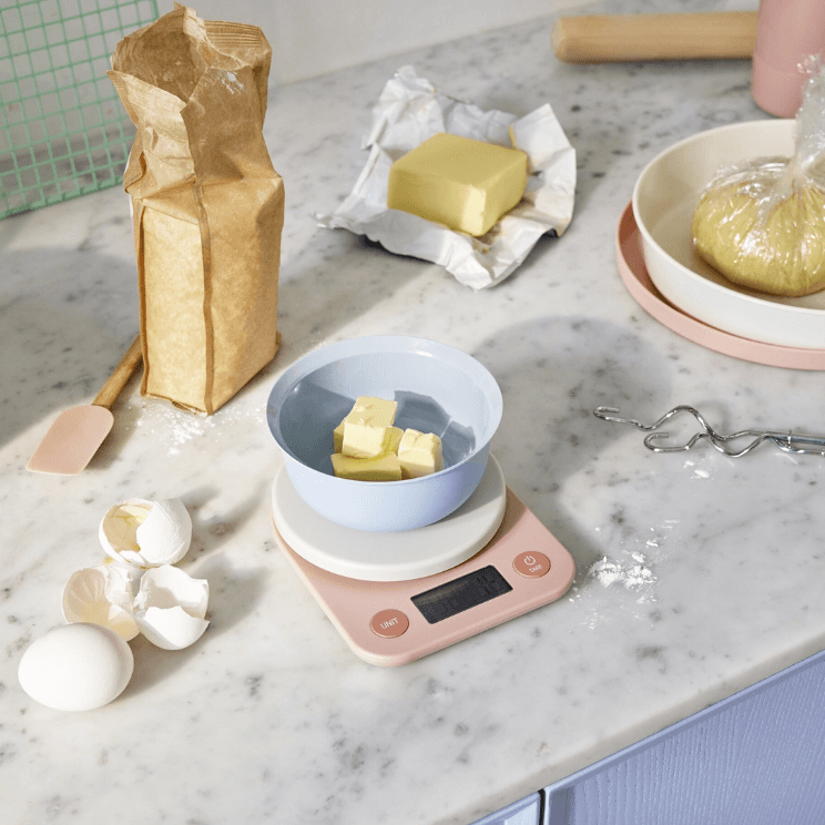 pesée des ingrédients de la pâte