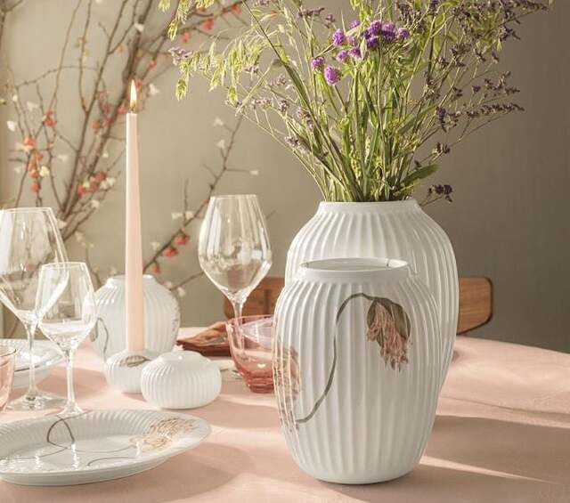 Vaza Kahler Poppy z rožami