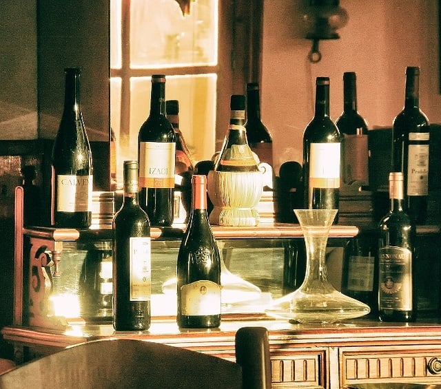 μπουκάλια κρασιού