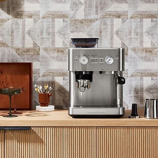 le moderne macchine da caffè combinano funzionalità e stile