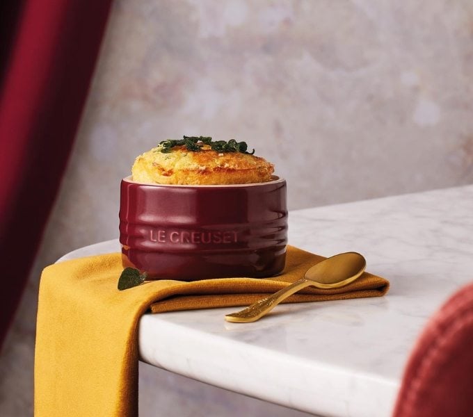 κίτρινο υλικό