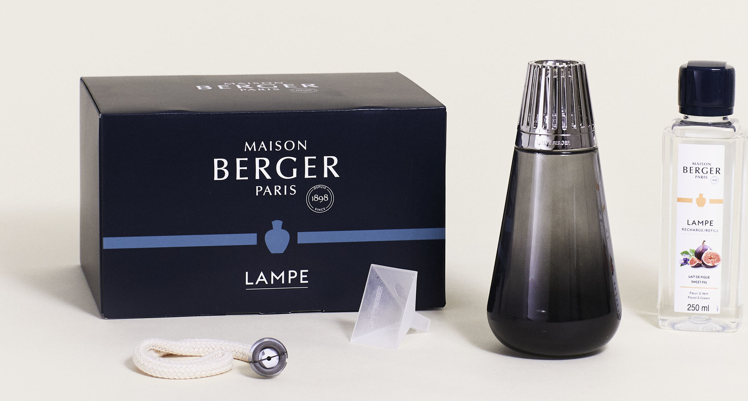 https://3fa-media.com/maison-berger-paris/maison-berger-paris-amfora-catalytic-lamp-black-with-scent-fig__155244_12cc95e-s2500x2500.jpg