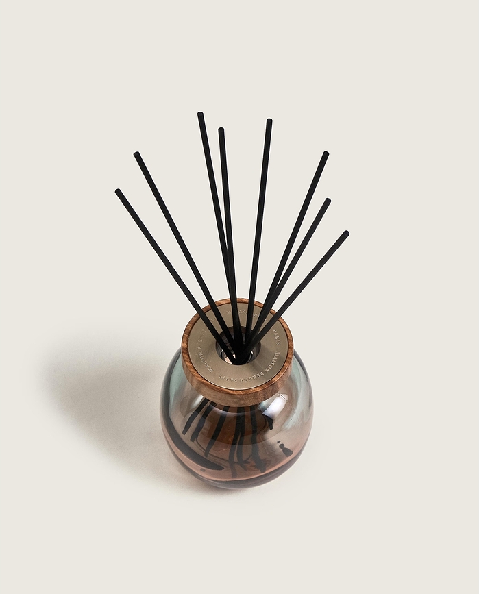 Difuzor de parfum cu bețișoare și esență Wood Minerals