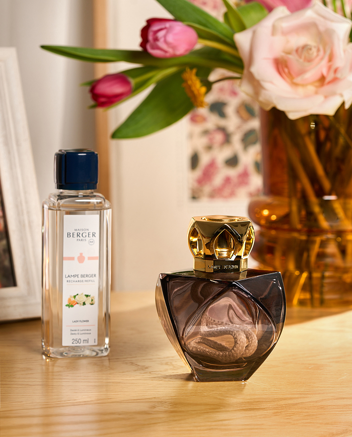 Lámpara Catalítica Eternity, negra, con fragancia Lady Flower