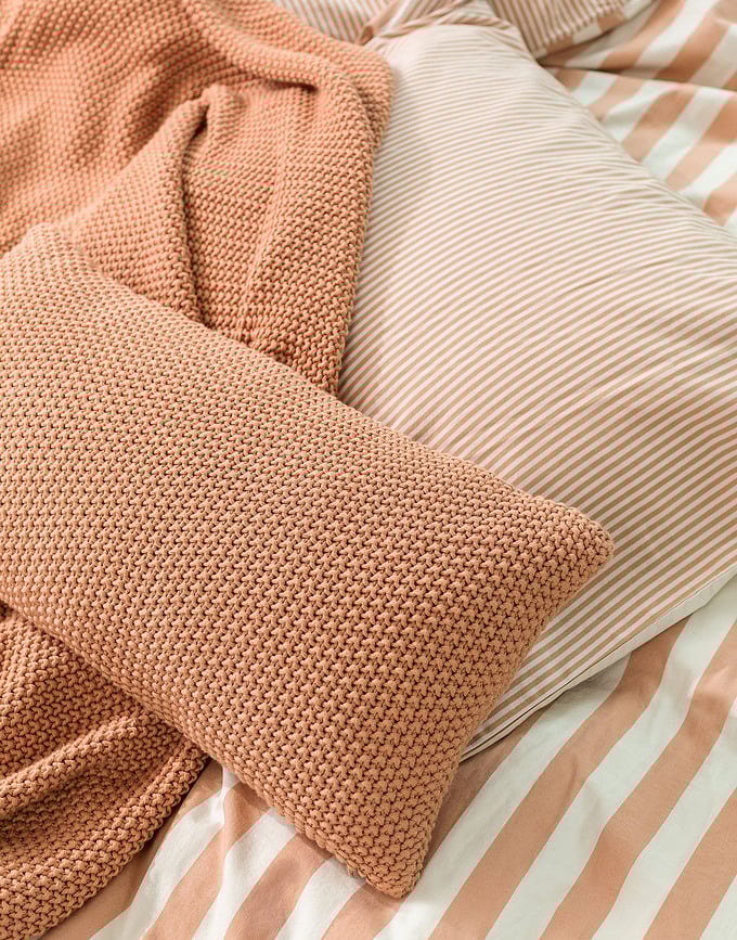 Cojín de algodón orgánico Nordic Knit, 30 x 60 cm, color piedra