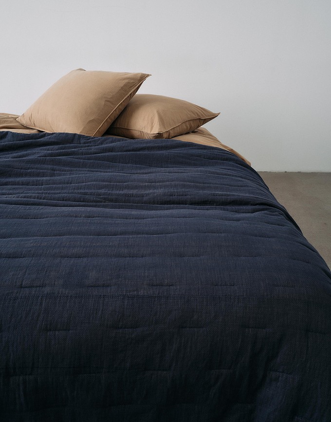 Colcha Soletta, 180 x 265 cm, azul marino oscuro