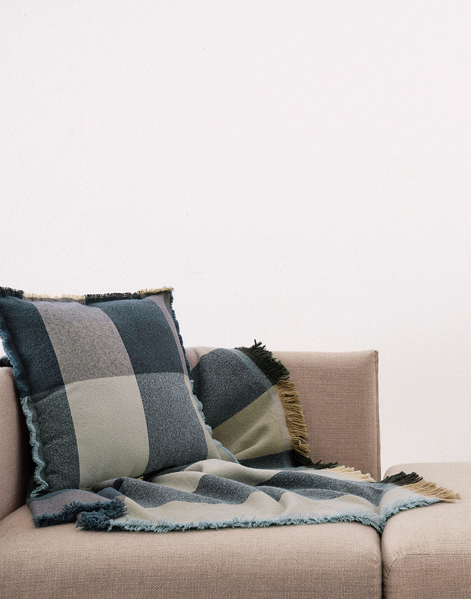 Eryk Plaid, 150 x 200 cm, beige-noir