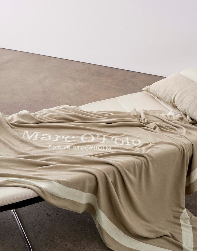 Statement Deka 150 x 200 cm crna