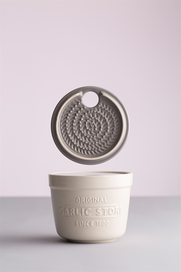 Contenedor para Ajo con rallador Innovative Kitchen