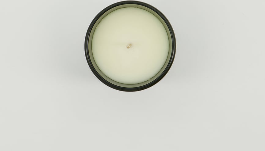 Vela aromática Meraki Oud Leaf, pequeña