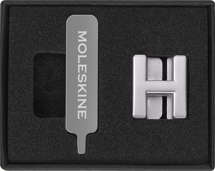 Moleskine Rinnamärk täht H hõbe