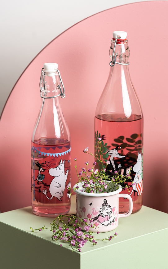 Botella Muurla Moomin, 1 L, diseño Manzanas