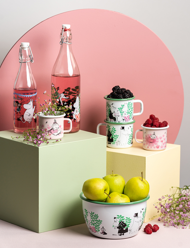 Botella Muurla Moomin, 1 L, diseño Manzanas