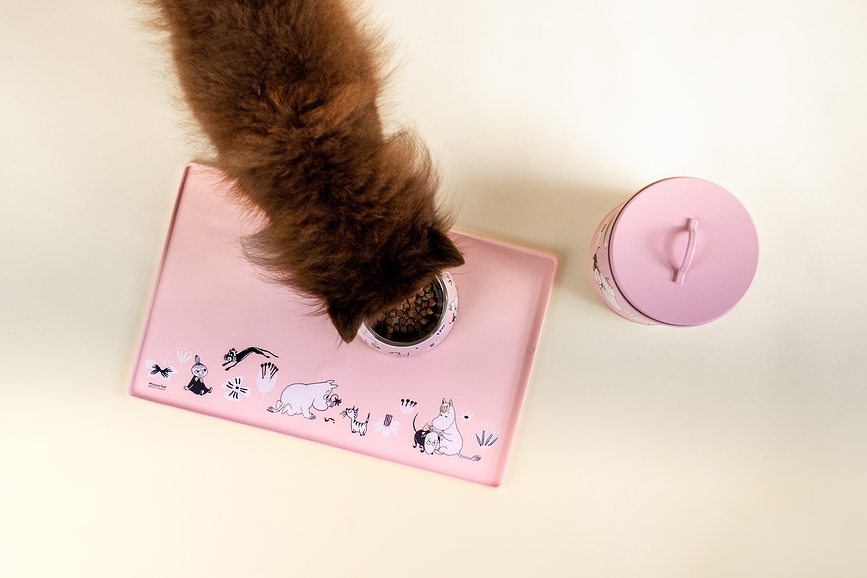 Muurla Moomin Tapis de Gamelle pour chien ou chat, 30 x 48 cm, rose