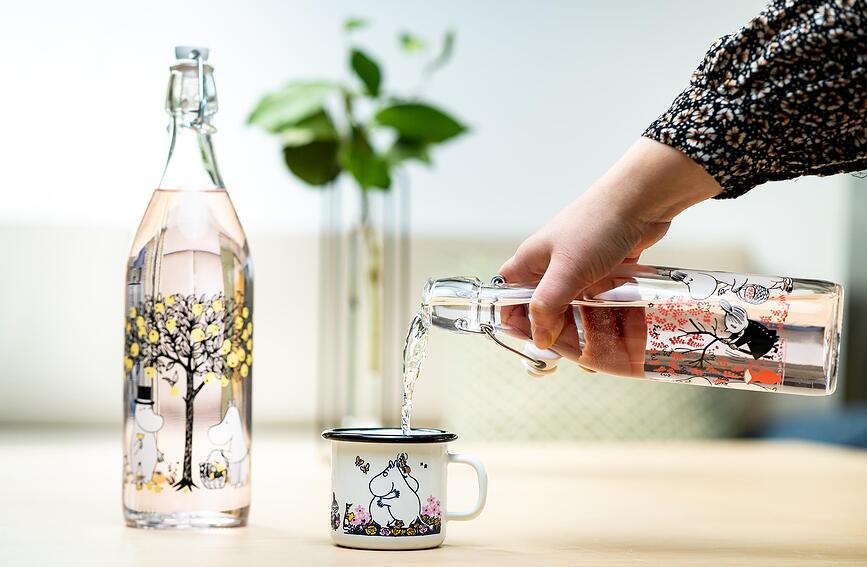 Muurla Mumini Steklenica, 1 l, motiv Jabolka