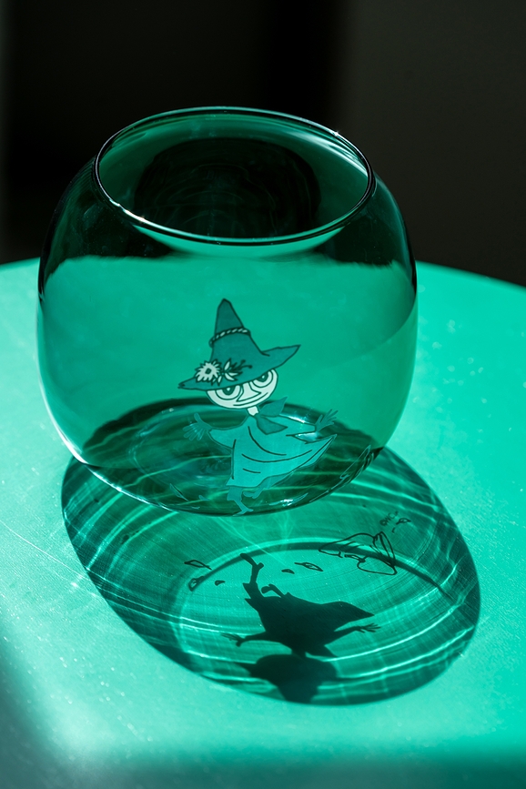 Portavelas para vela de té Muurla Moomin, diseño Mamá Mumin, 9,5 cm, ámbar