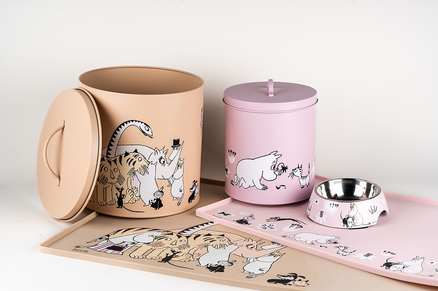 Alfombrilla para comedero Muurla Moomin, para perro o gato, 30 x 48 cm, rosa