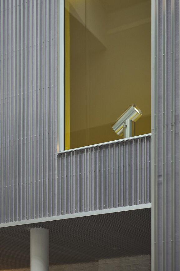 Beam Lampe à poser L, argentée