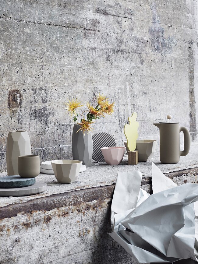 Groove Podstavek za vroče posode, 16 cm, siv