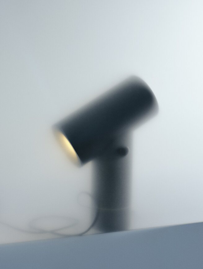 Lámpara de Mesa Beam, modelo L, plateada