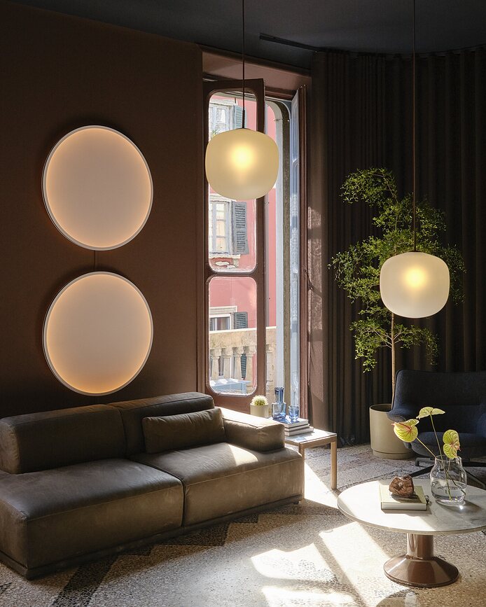 Looped Lampa stropna i zidna