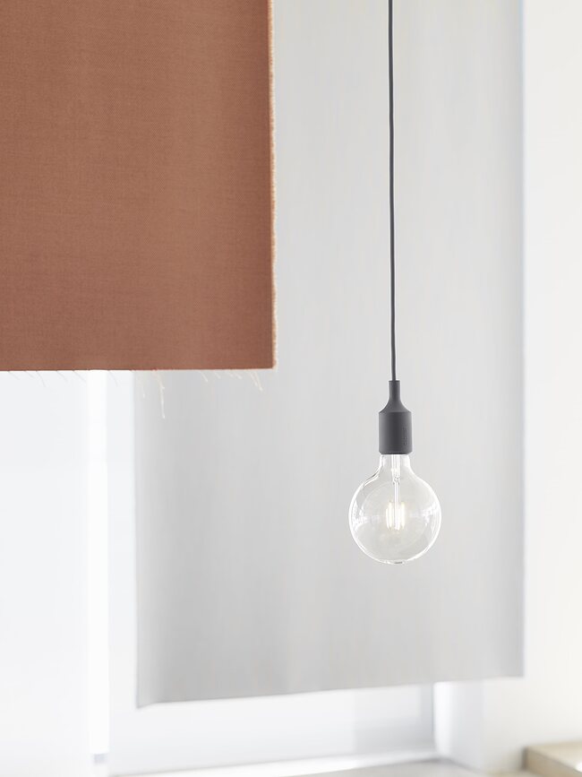 Muuto Lampa viseća E27 lila