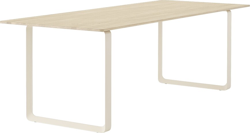 Stôl Muuto pieskovo hnedé nohy 225 x 90 cm svetlý dub