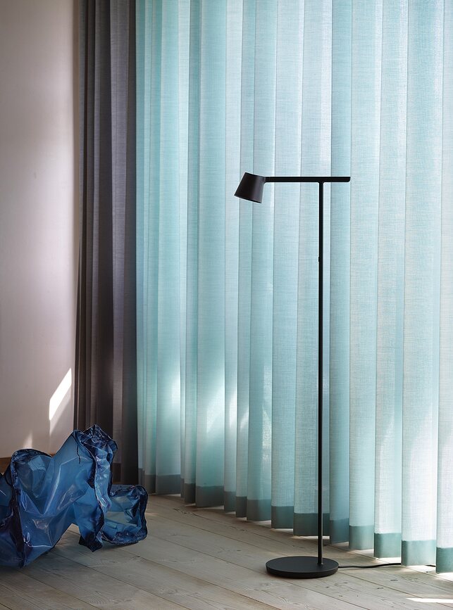 Tip Podna Lampa crna