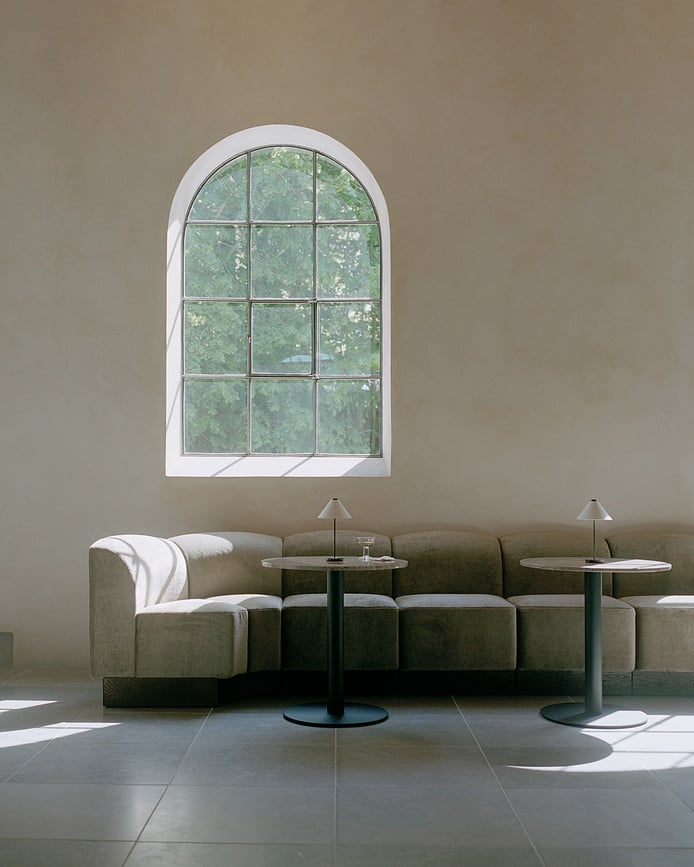 Brolly Namizna svetilka brezžična, črna