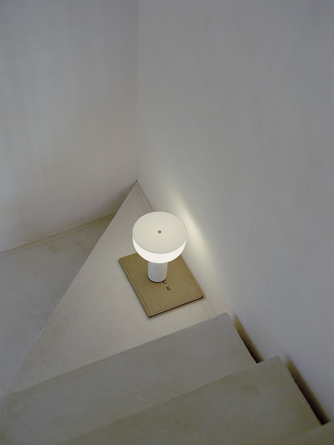 Kizu Kunis Breccia Stolna Lampa bežična