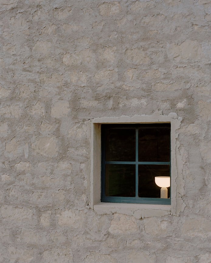 Kizu Kunis Breccia Stolna Lampa bežična