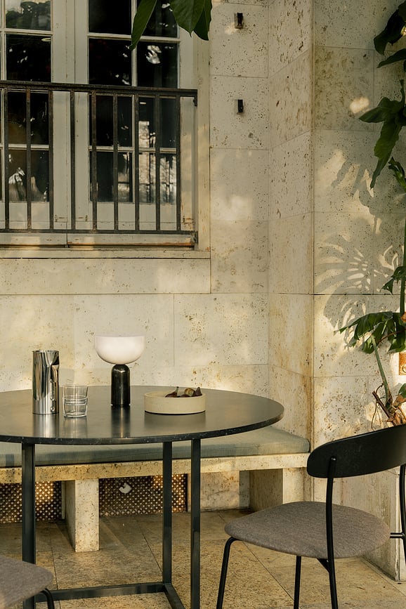 Lámpara de Mesa inalámbrica Kizu Kunis Breccia