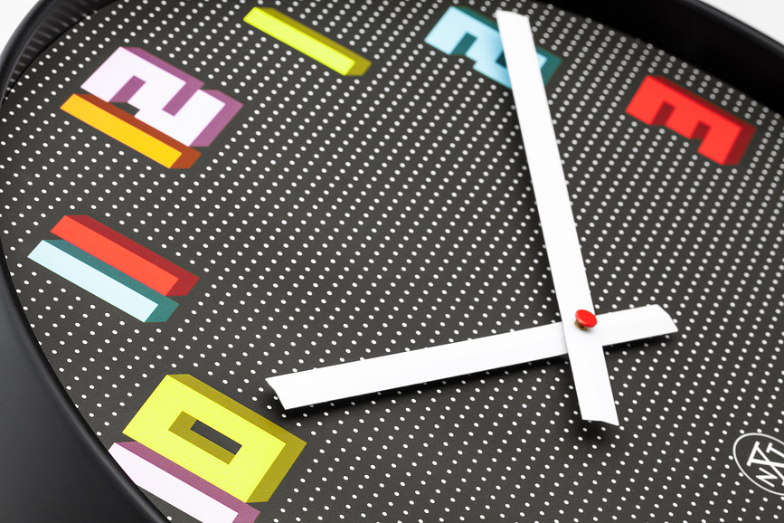 Bit Horloge Murale, 35 cm, noire et multicolore