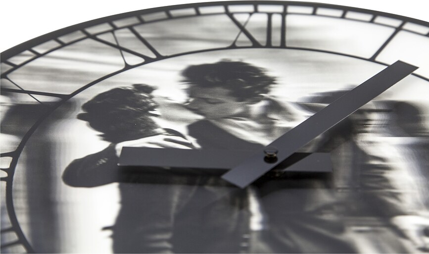 Kiss Me Paris Horloge murale