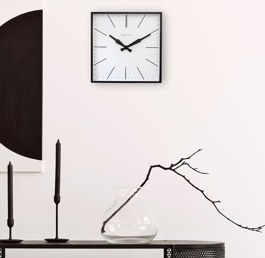 Reloj de pared Be Square, con cifras árabes
