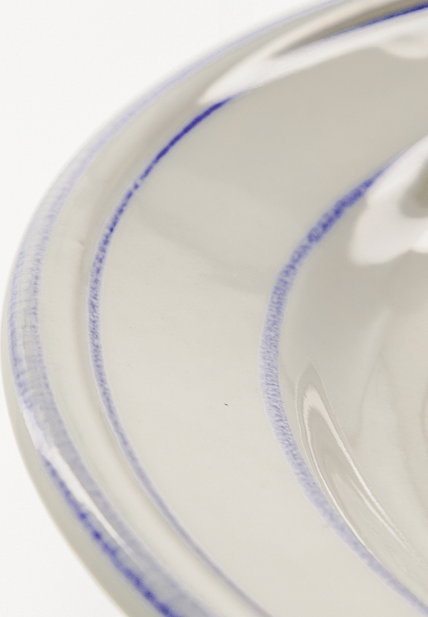 NVBistro Assiettes Plates 21 cm, blanches et bleues, Lot de 2