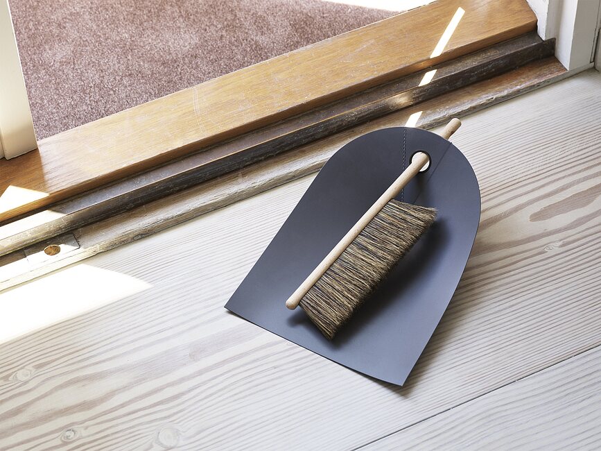 Recogedor y Escobilla Normann, gris