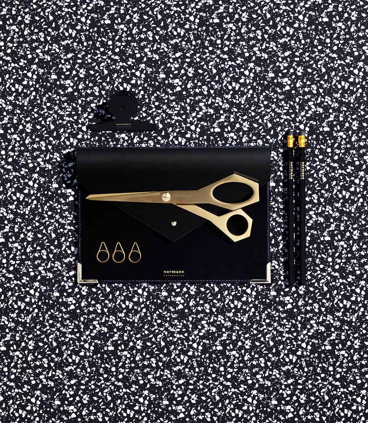 Clip Daily Fiction, negro